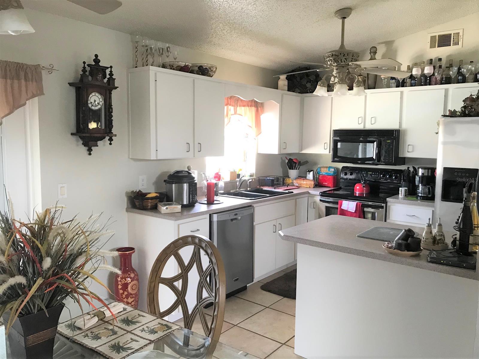 Florida Shores 01 - Residential