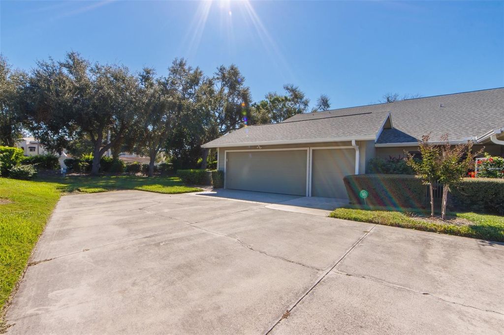 Photo of 3401 Avenida Madera #B, Bradenton, FL 34210 (MLS # A4668675)