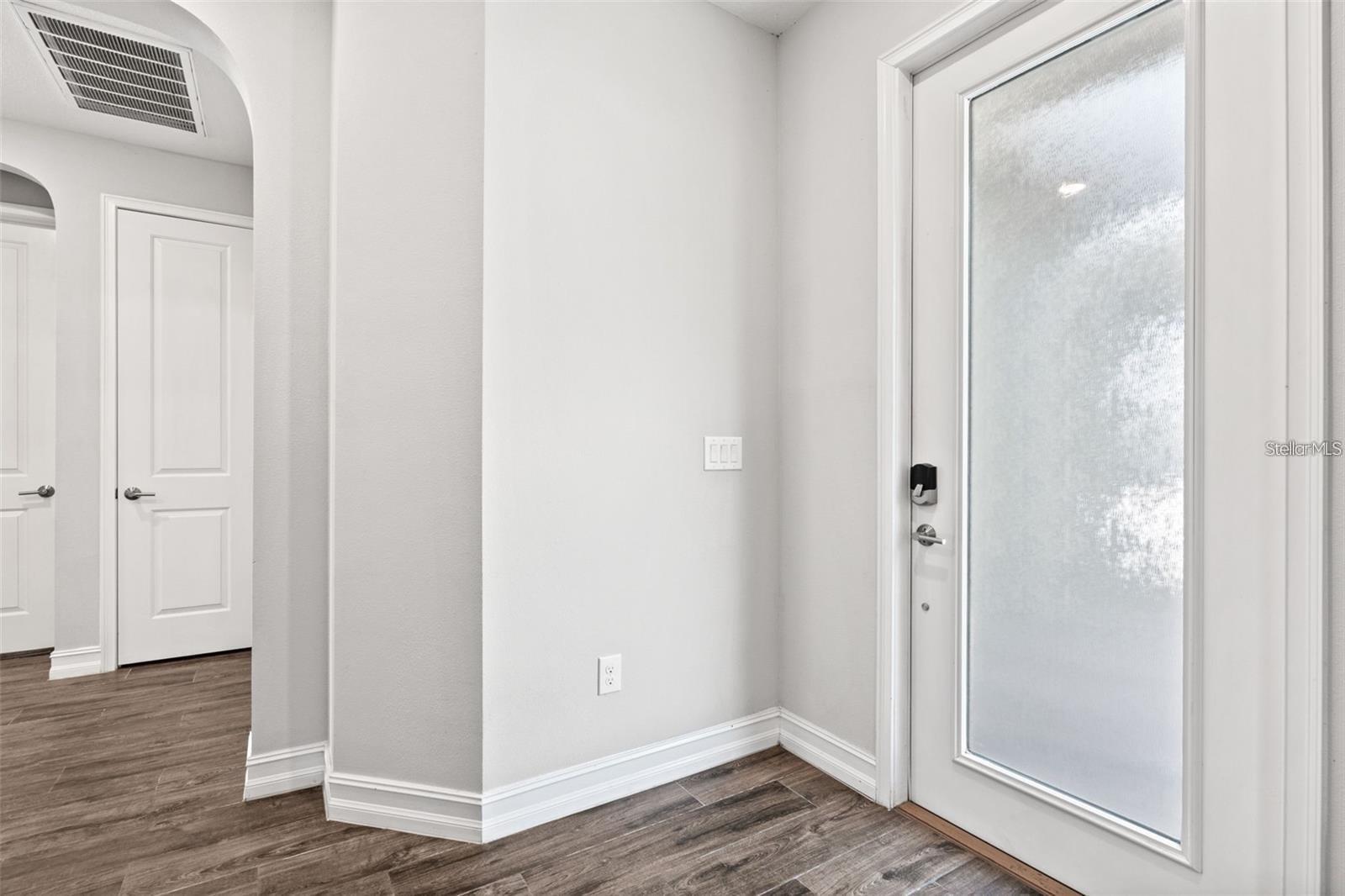 ESTANCIA PH 4 - Residential Lease