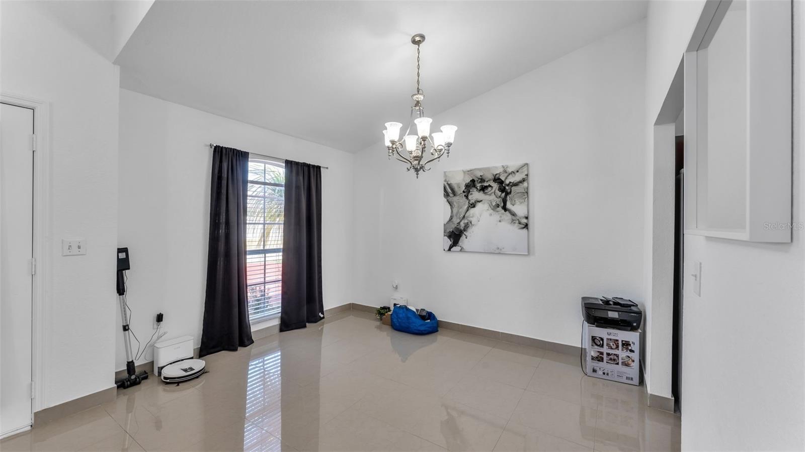 SAVANNA POINTE - Residential