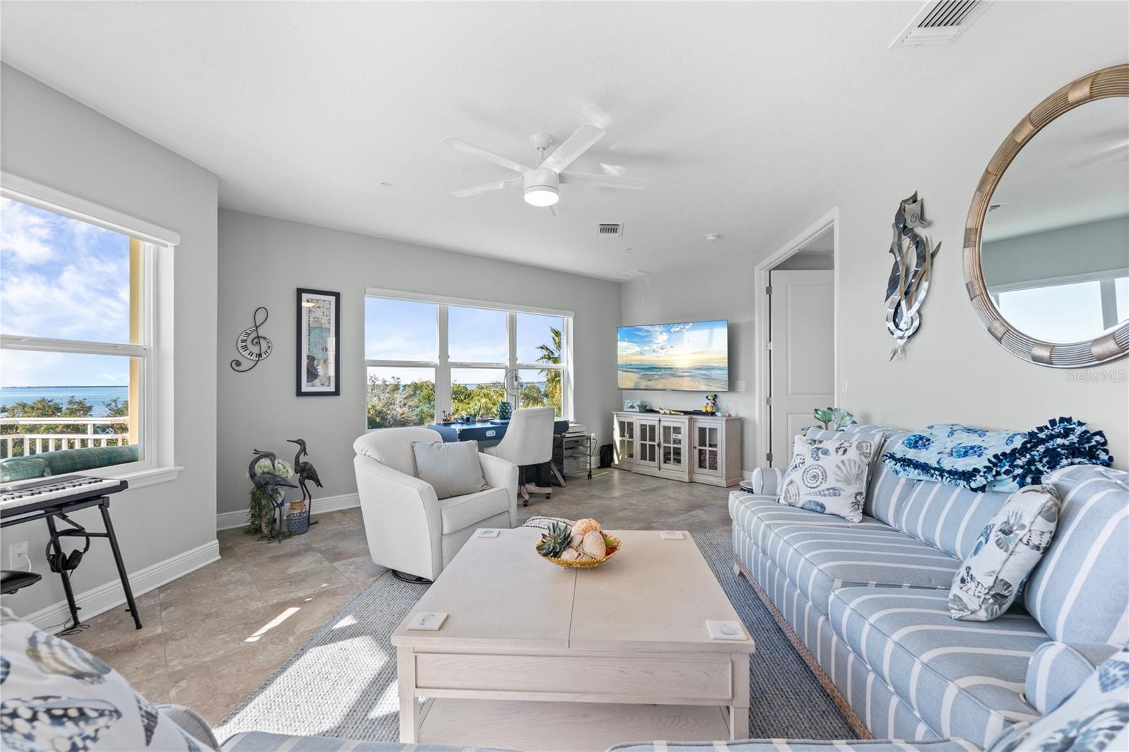 PALMA SOLA BAY CLUB PH 17B - Residential