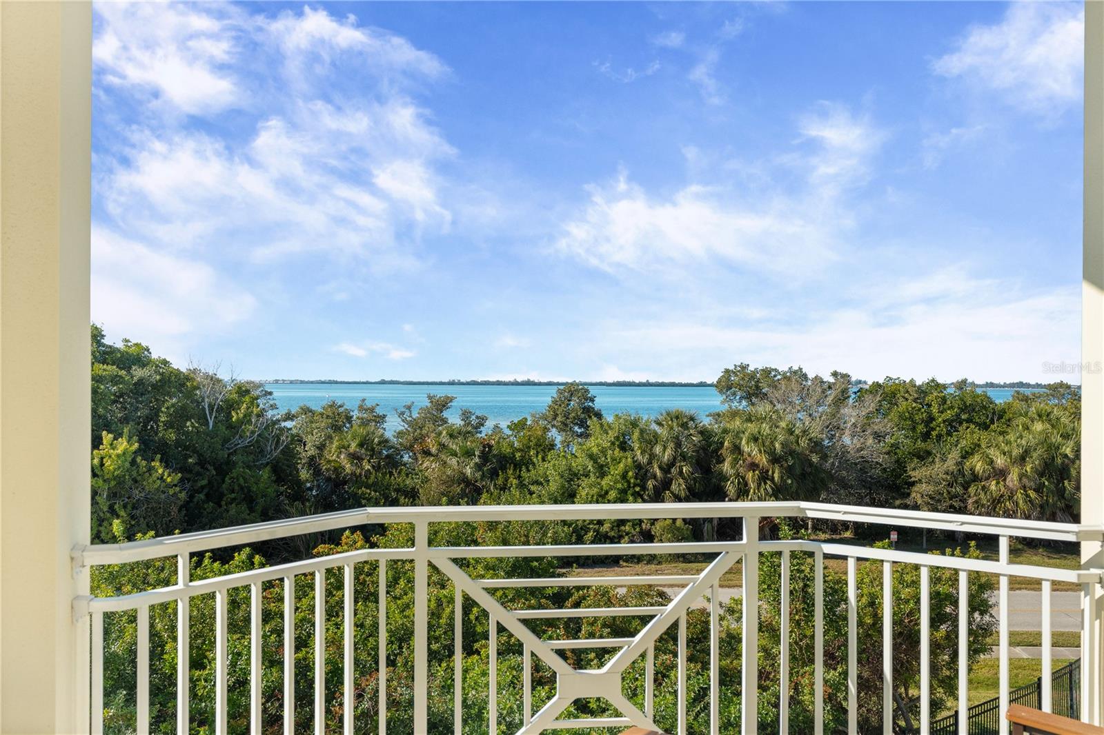 PALMA SOLA BAY CLUB PH 17B - Residential