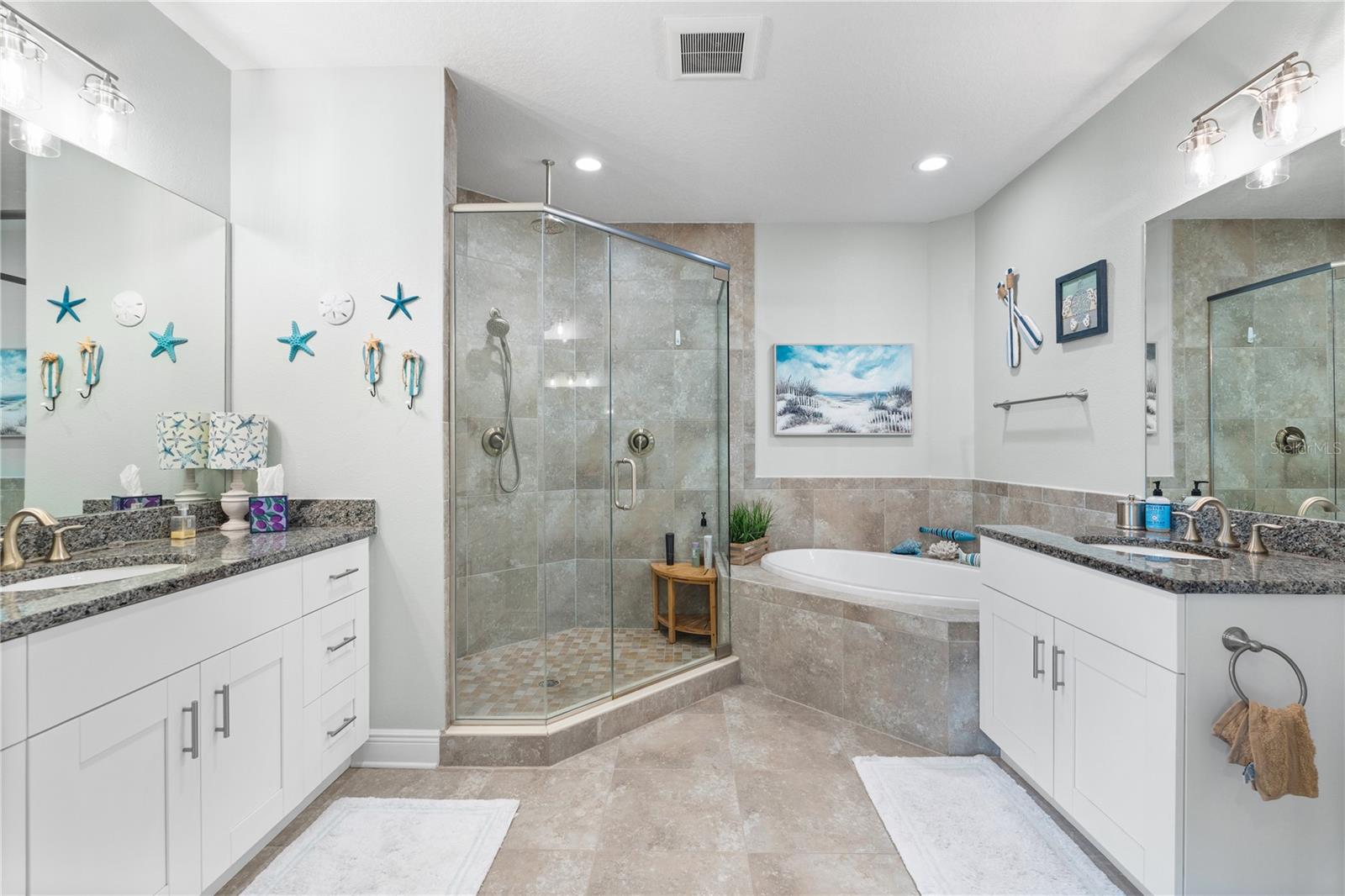 PALMA SOLA BAY CLUB PH 17B - Residential