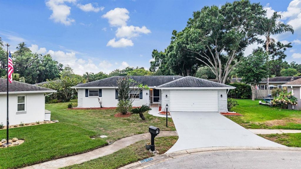 Photo of 20 Shell Circle, Palm Harbor, FL 34684 (MLS # TB8508168)