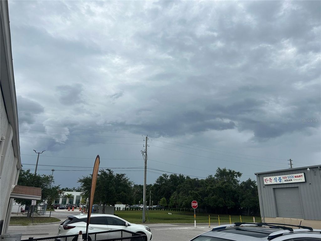 Photo of 7026 W Hillsborough Avenue, Tampa, FL 33634 (MLS # W7876154)