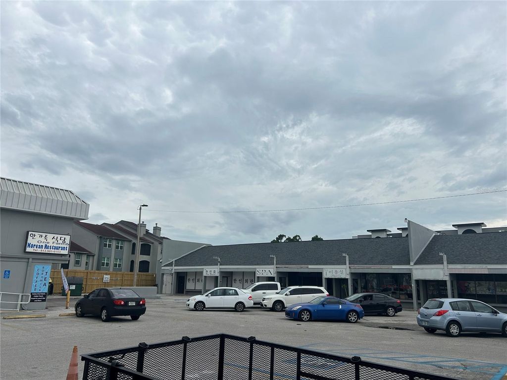 Photo of 7026 W Hillsborough Avenue, Tampa, FL 33634 (MLS # W7876154)