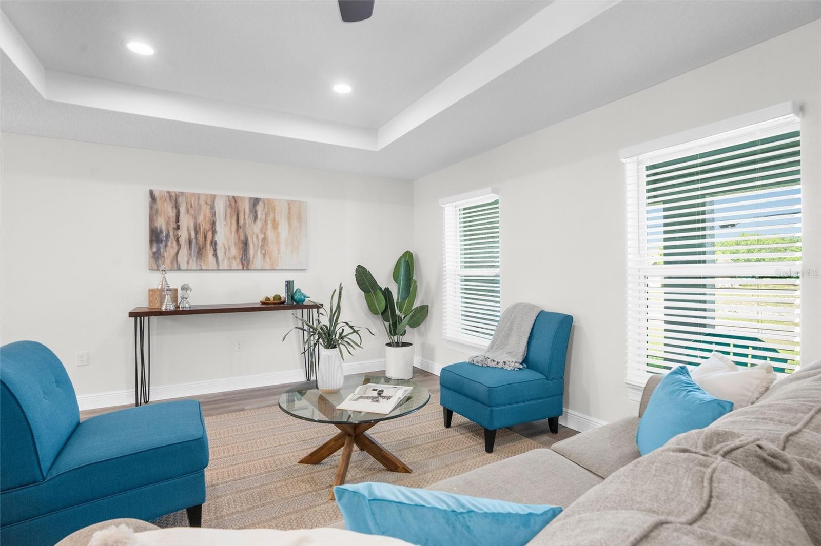 SPRING HILL - Residential