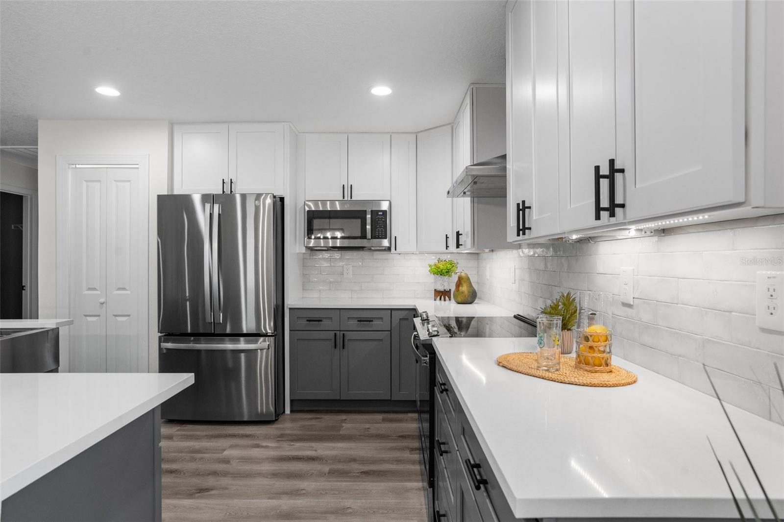 SPRING HILL - Residential