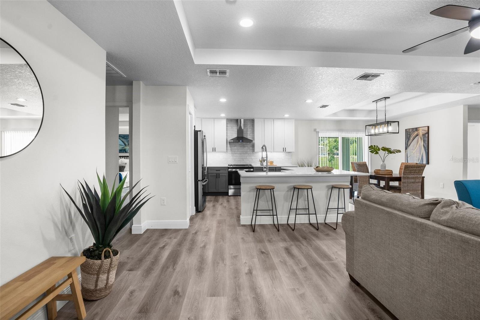 SPRING HILL - Residential