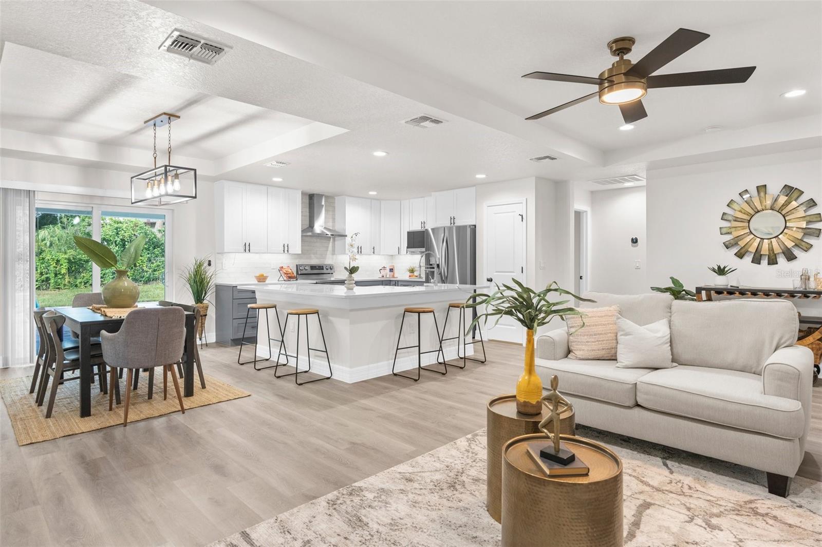 SPRING HILL - Residential