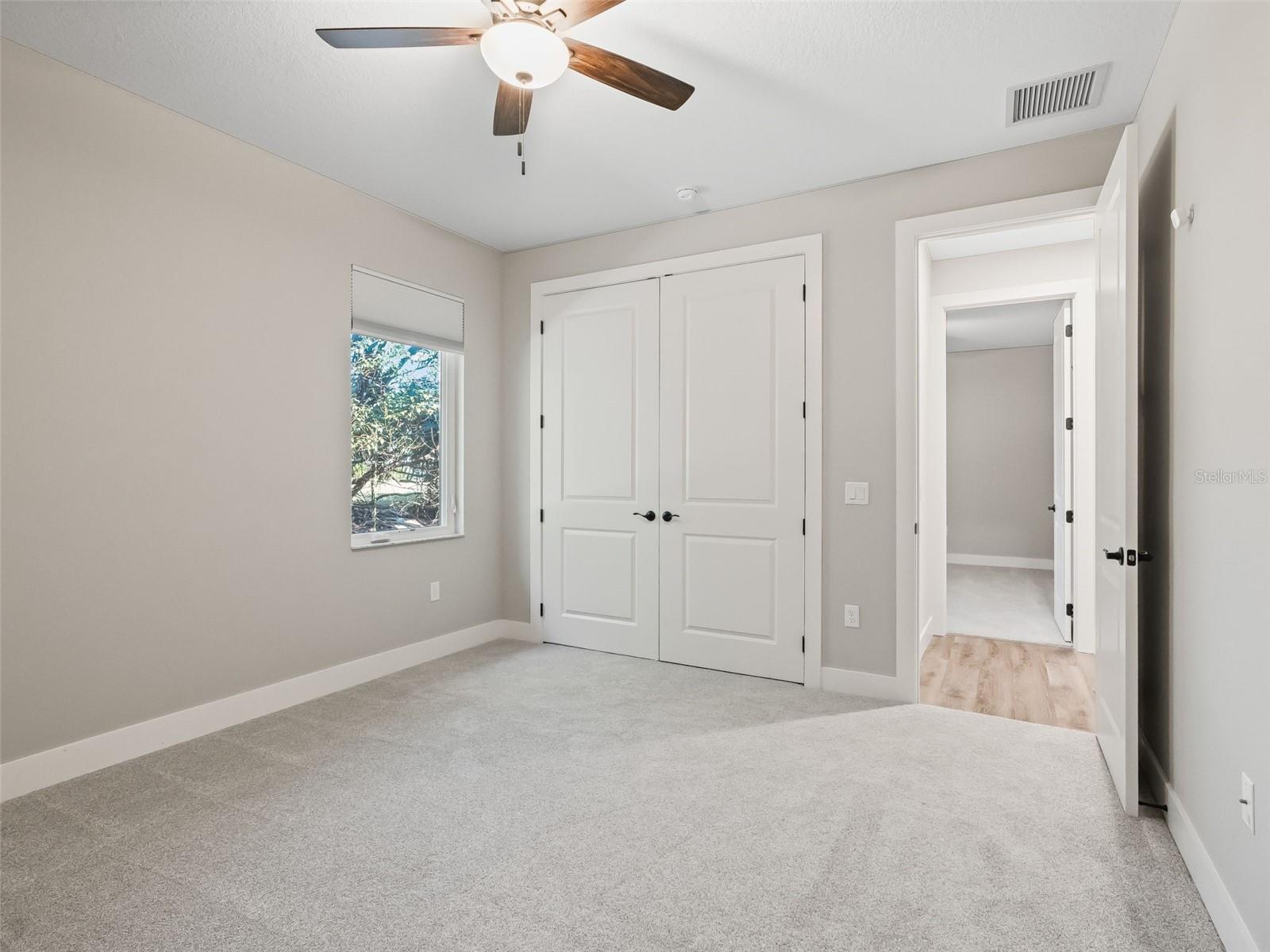 LADY LAKE LAKES PH 02 LT 01 BLK A - Residential