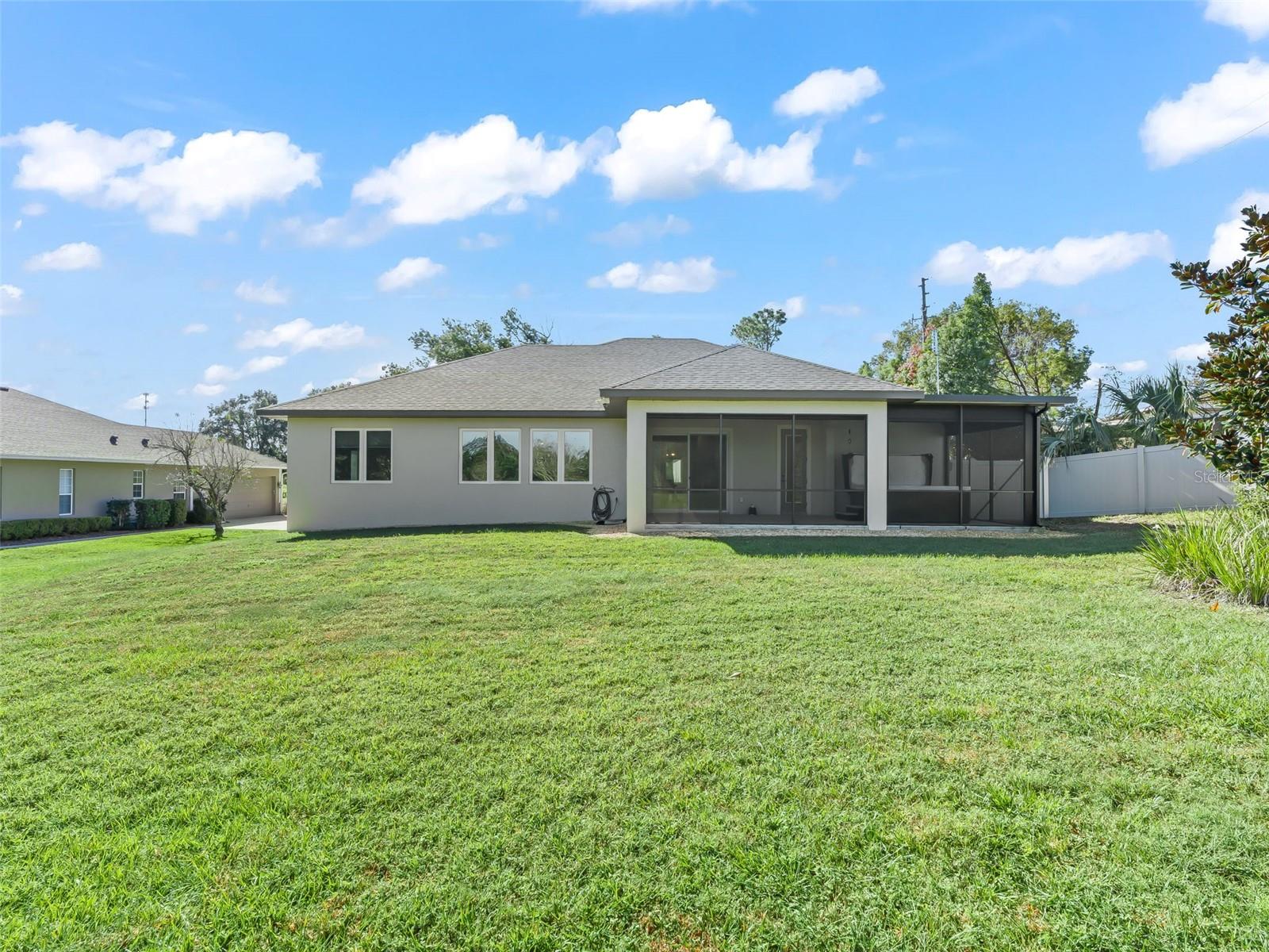 LADY LAKE LAKES PH 02 LT 01 BLK A - Residential