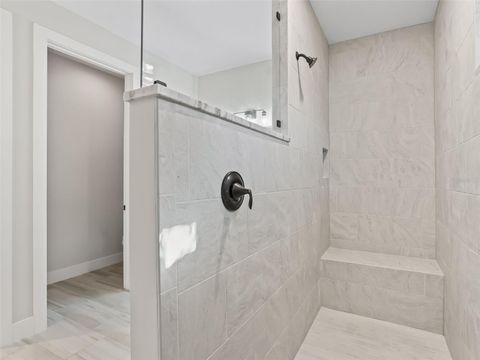 Tiny photo for 562 Dowling Circle, Lady Lake, FL 32159 (MLS # G5104366)