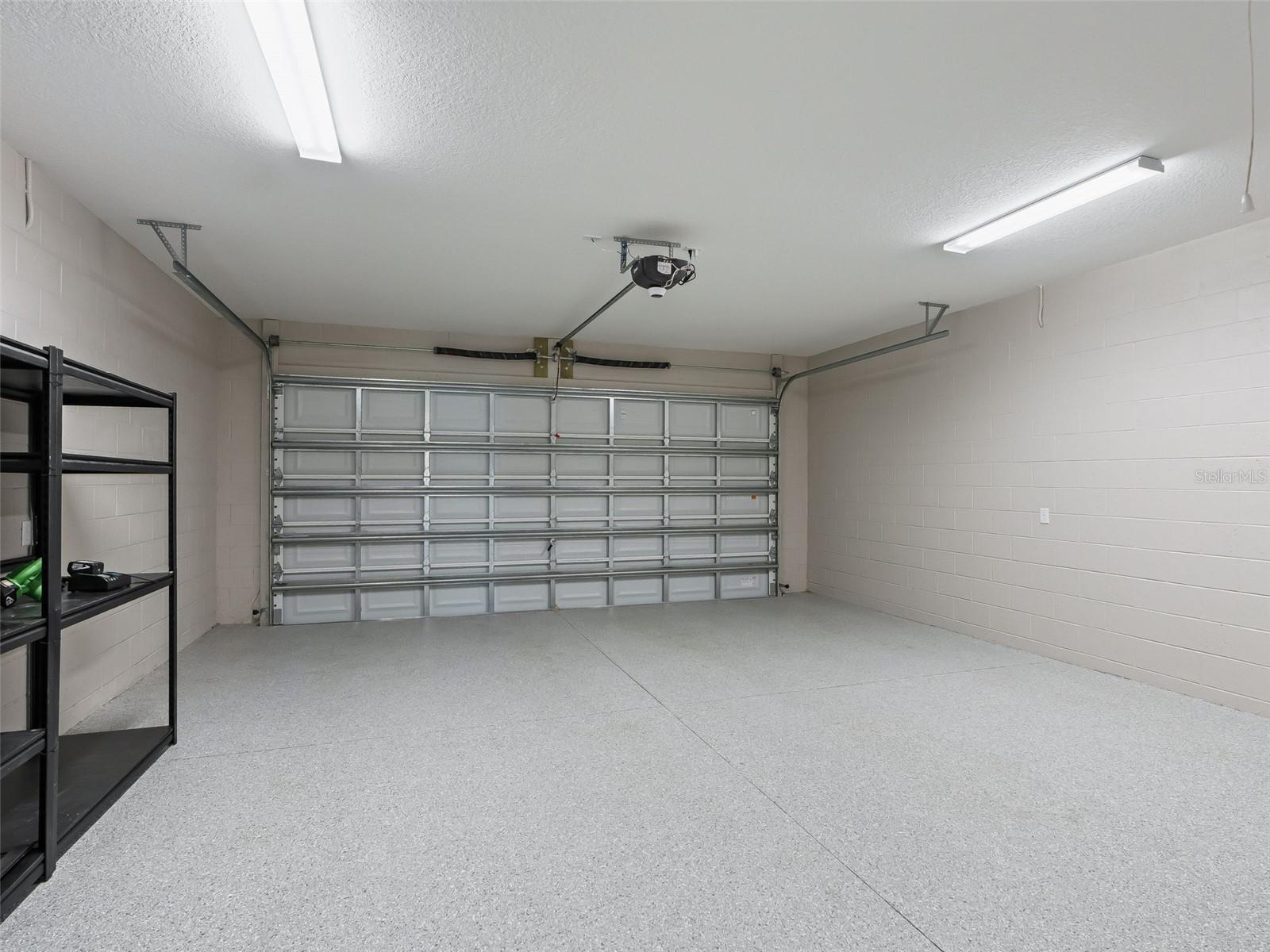 LADY LAKE LAKES PH 02 LT 01 BLK A - Residential