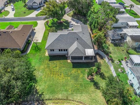 Tiny photo for 562 Dowling Circle, Lady Lake, FL 32159 (MLS # G5104366)