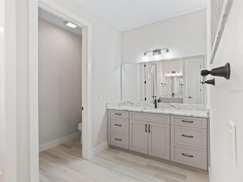 Tiny photo for 562 Dowling Circle, Lady Lake, FL 32159 (MLS # G5104366)