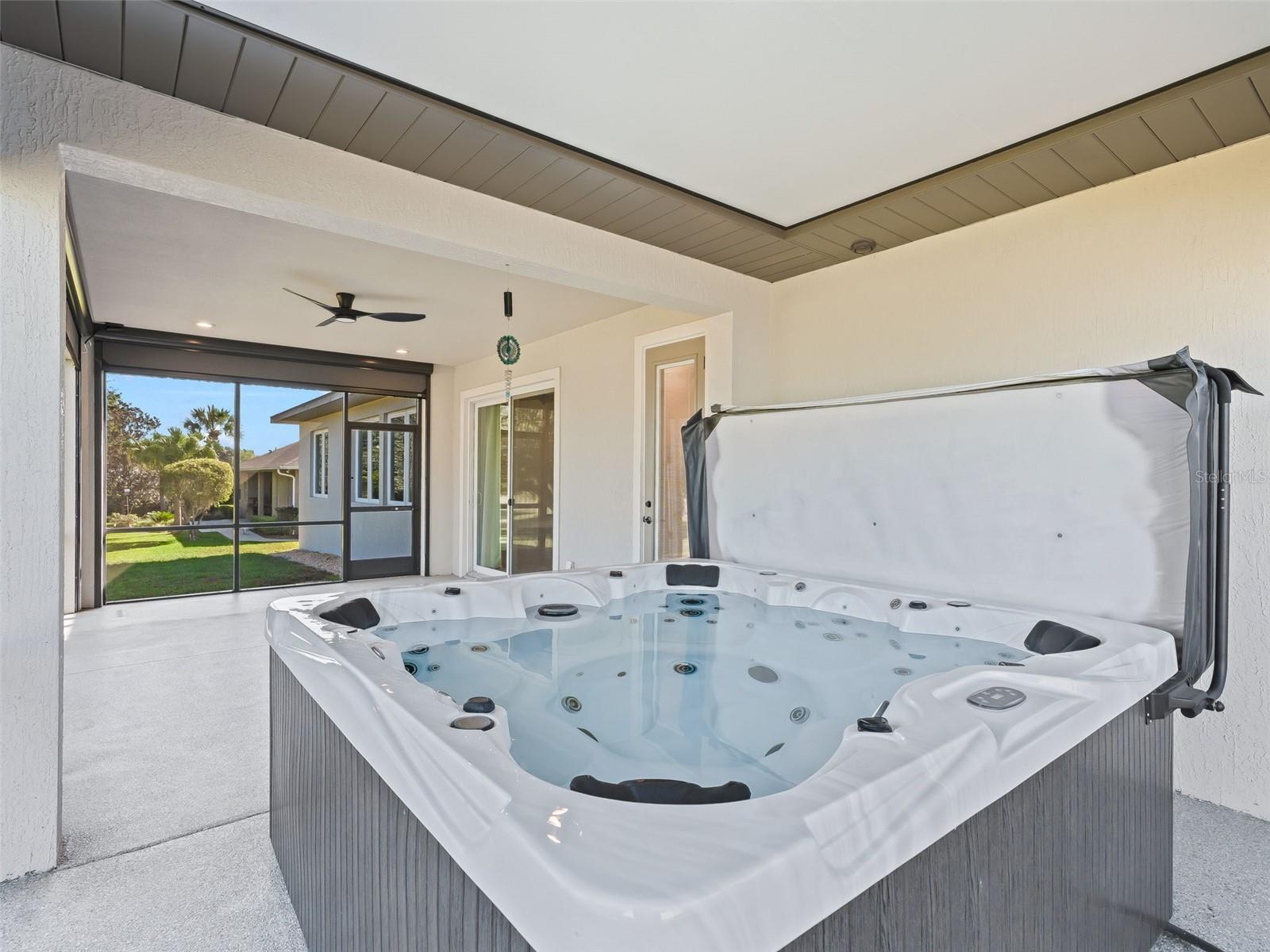 LADY LAKE LAKES PH 02 LT 01 BLK A - Residential