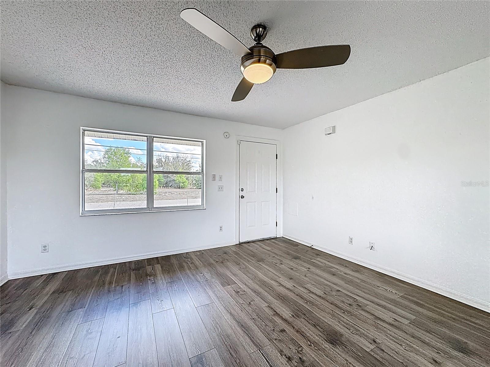 ACREAGE & UNREC - Residential