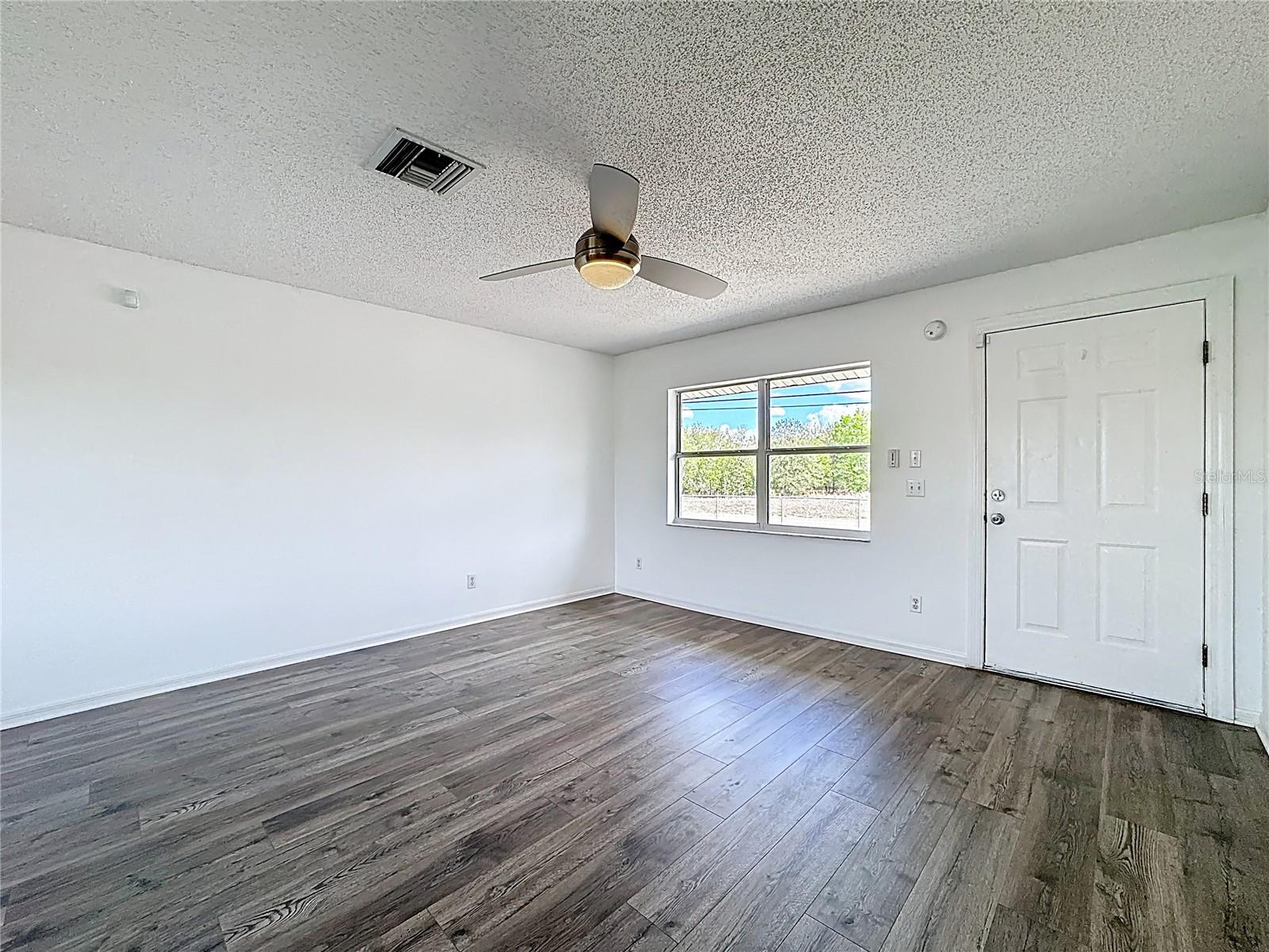 ACREAGE & UNREC - Residential