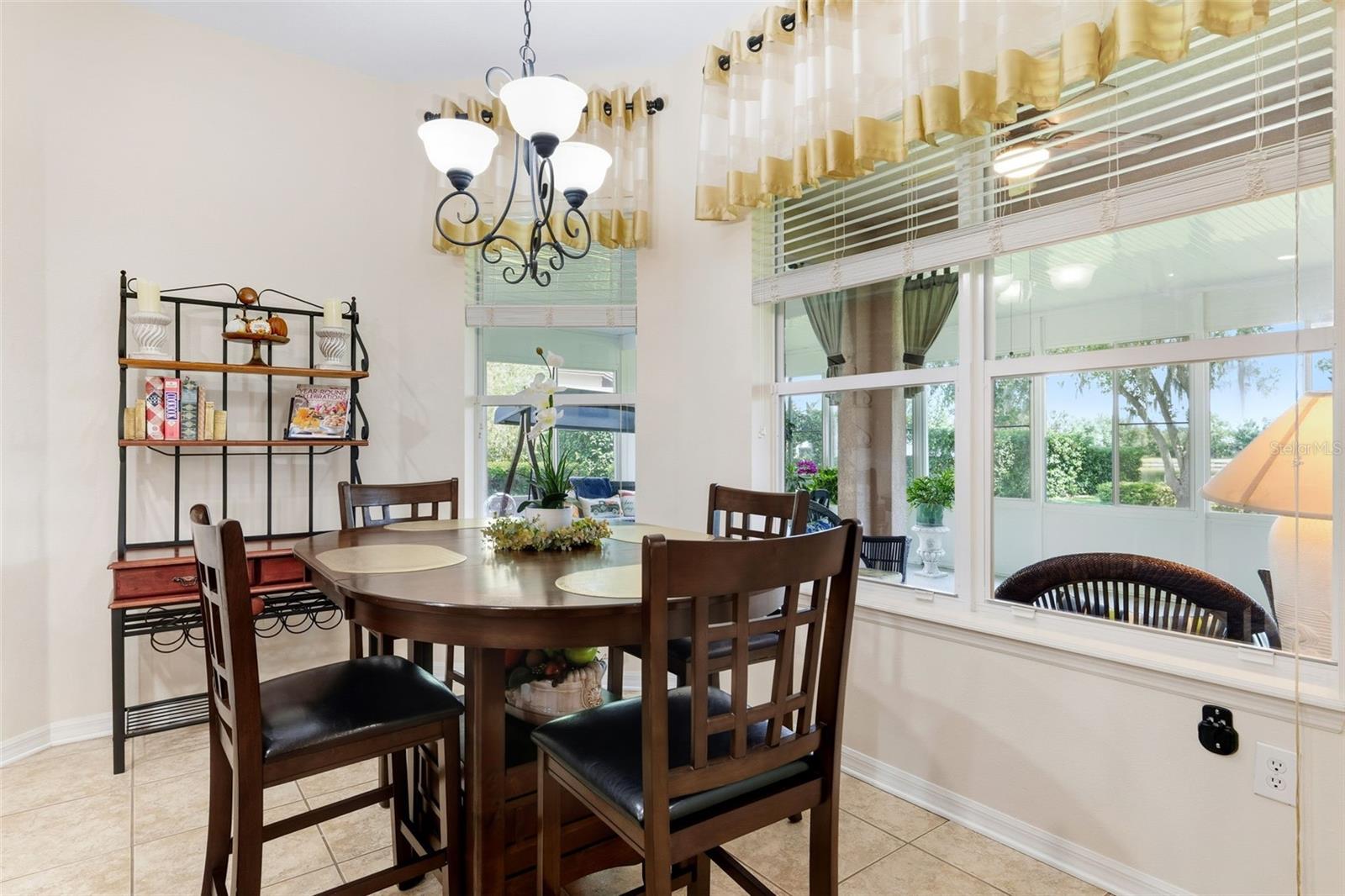 WELLINGTON MANOR PH 2 - Residential