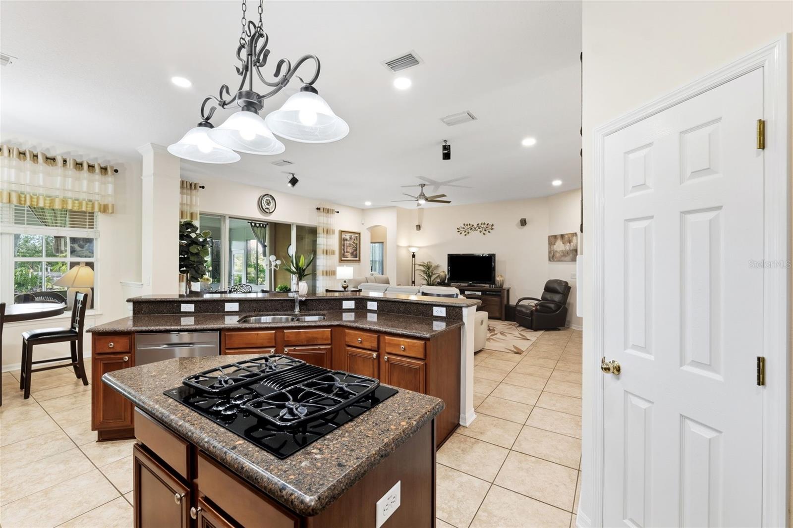 WELLINGTON MANOR PH 2 - Residential