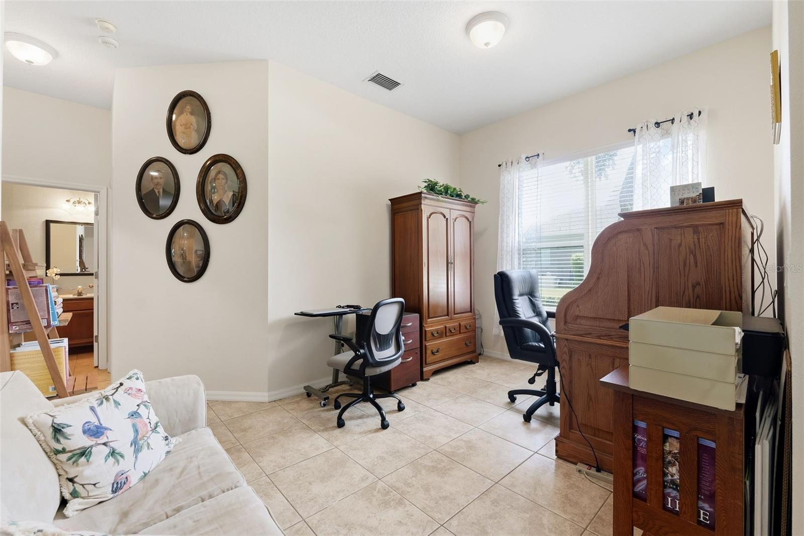 WELLINGTON MANOR PH 2 - Residential