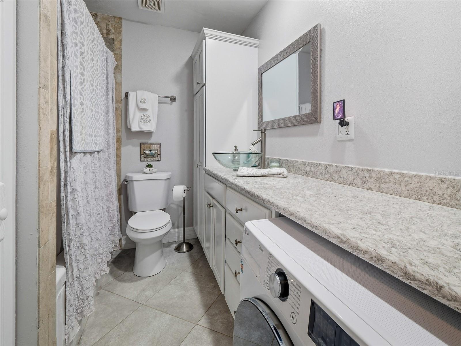 VENETIAN - Residential