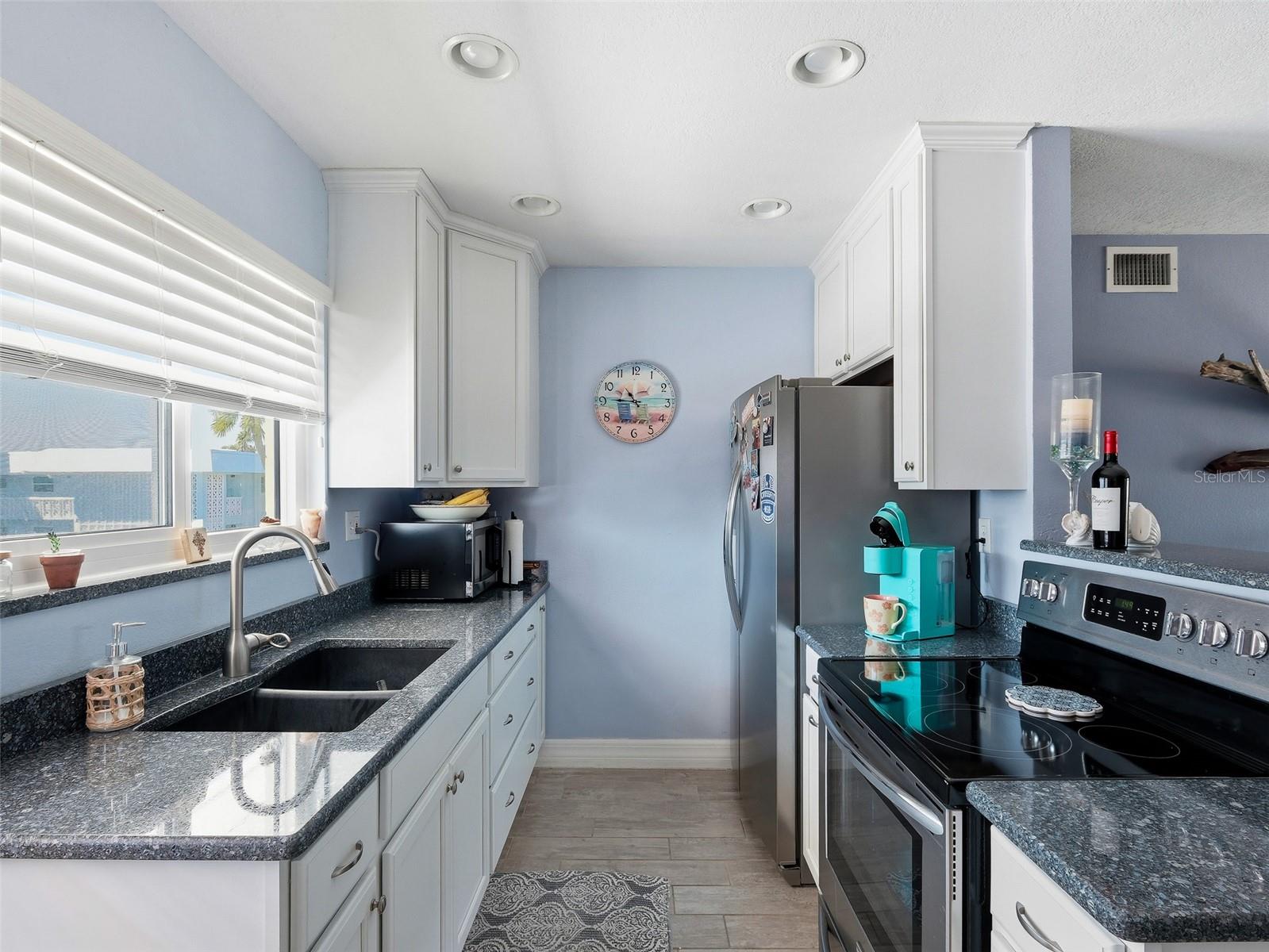 VENETIAN - Residential