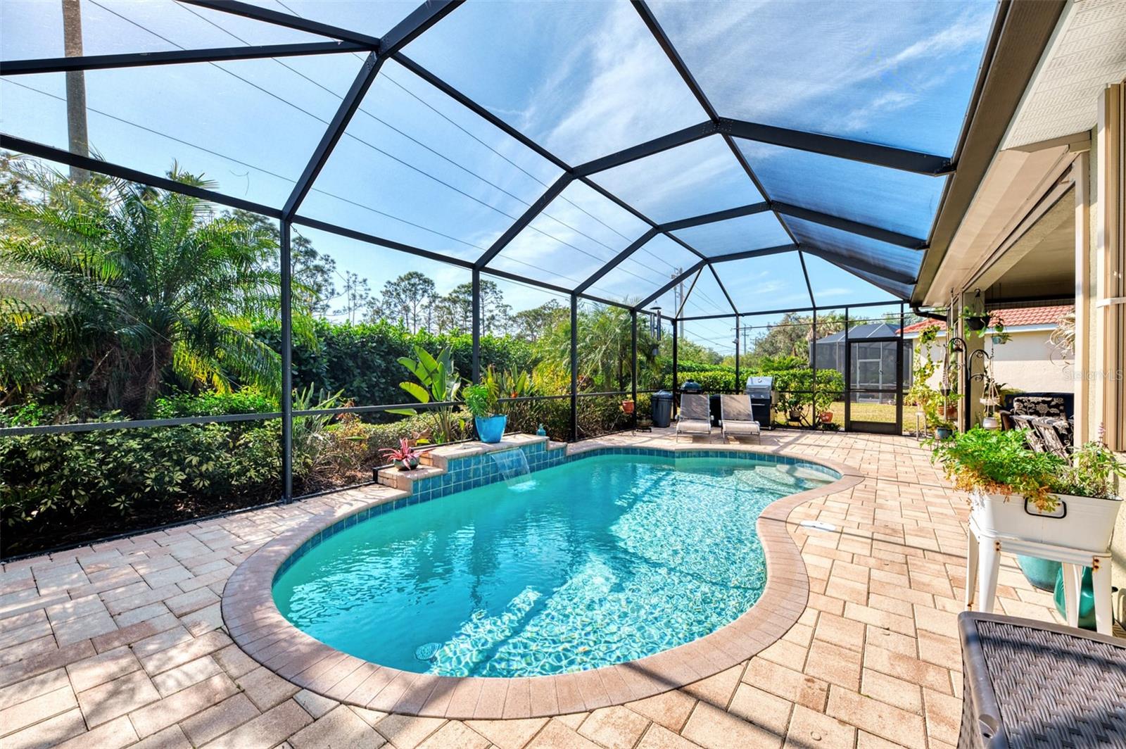 CARIBBEAN VILLAGE - Residential