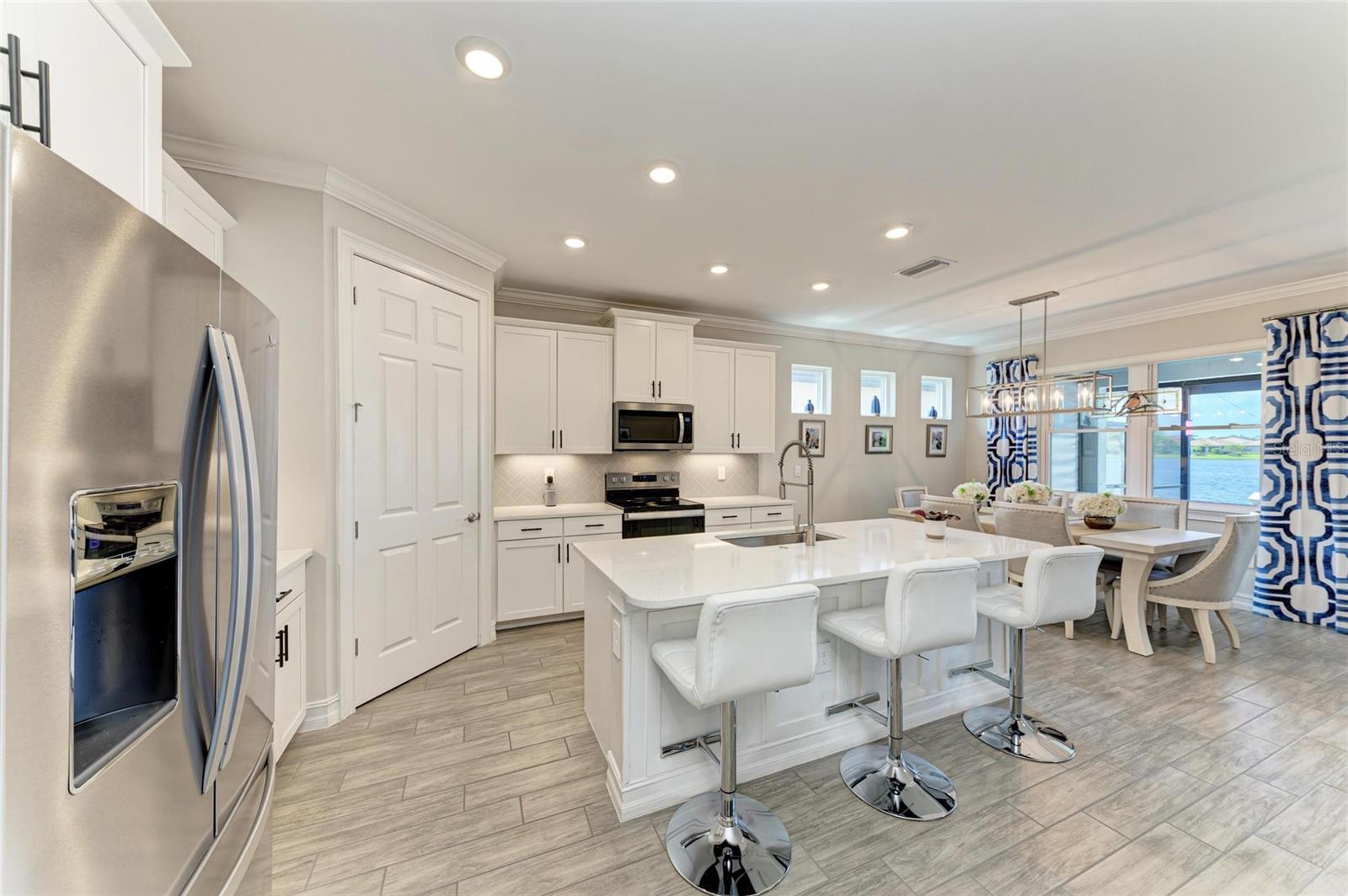 TOSCANA ISLES - Residential