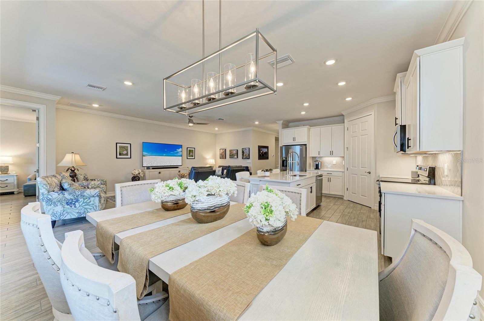 TOSCANA ISLES - Residential