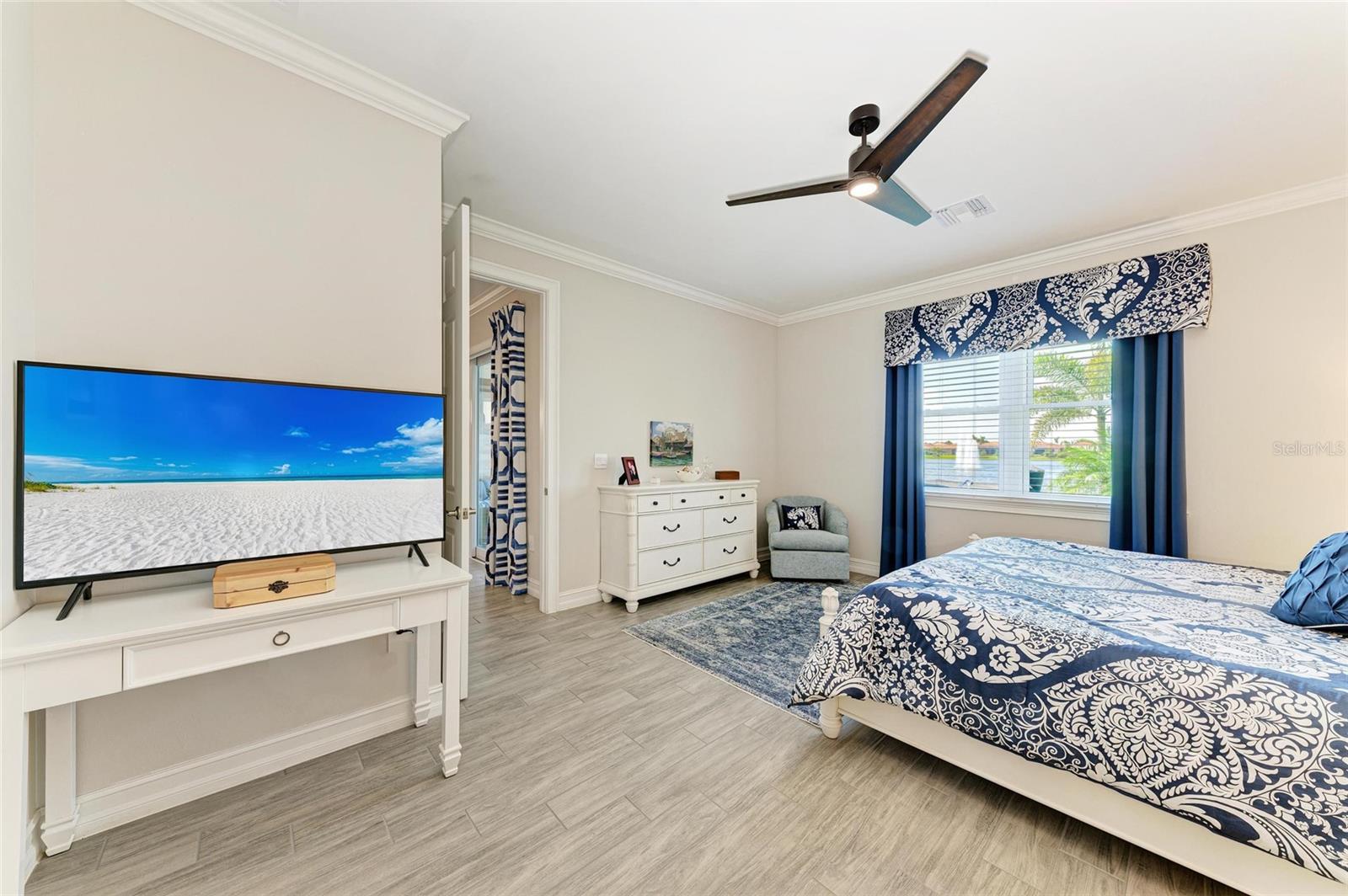 TOSCANA ISLES - Residential