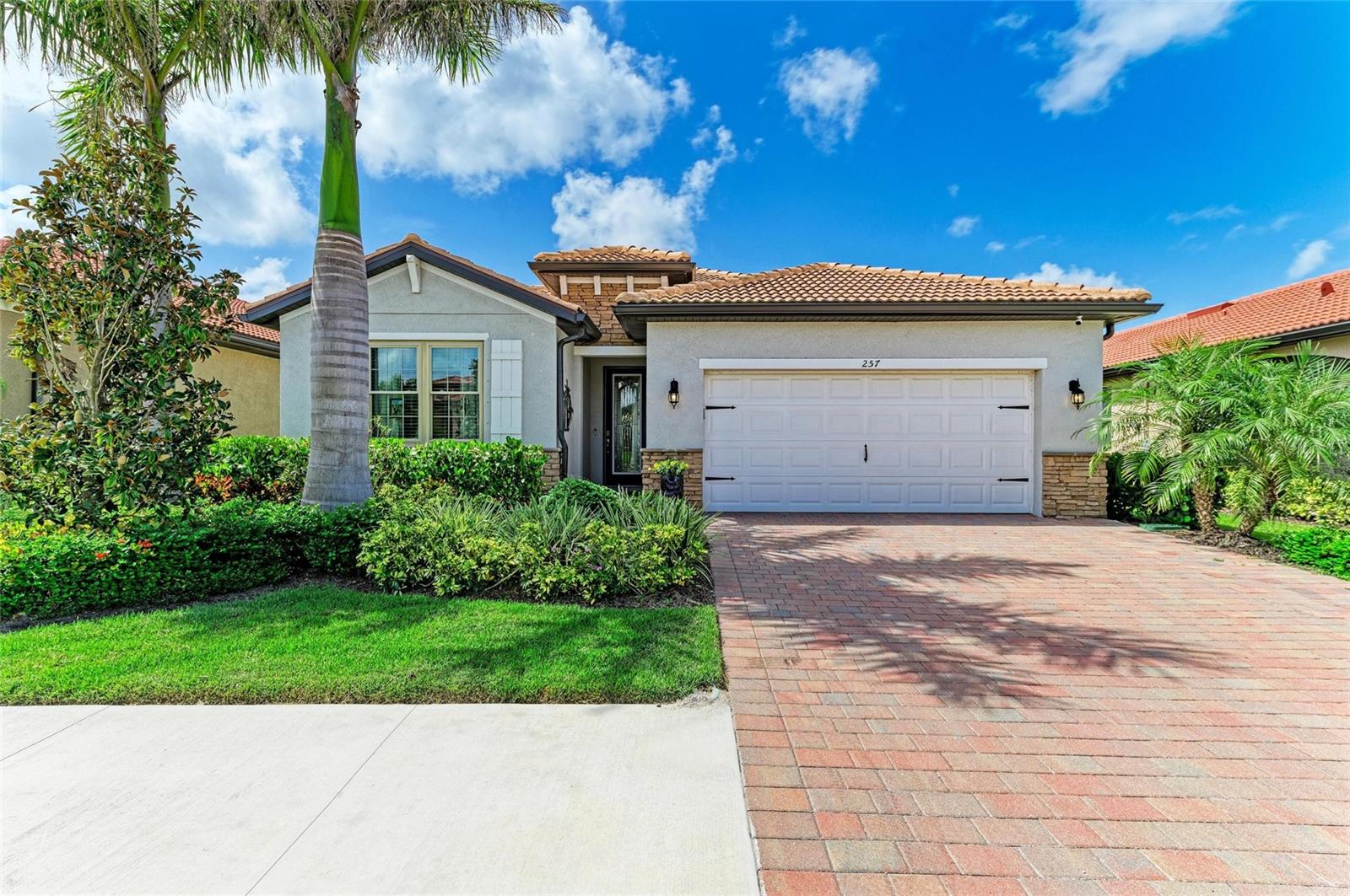 TOSCANA ISLES - Residential