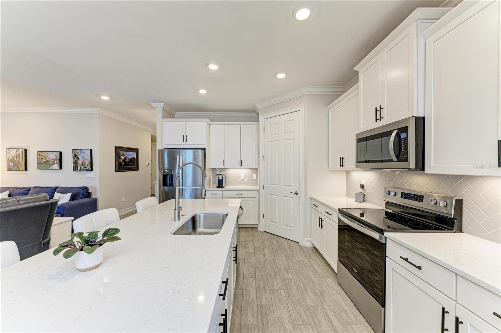 TOSCANA ISLES - Residential