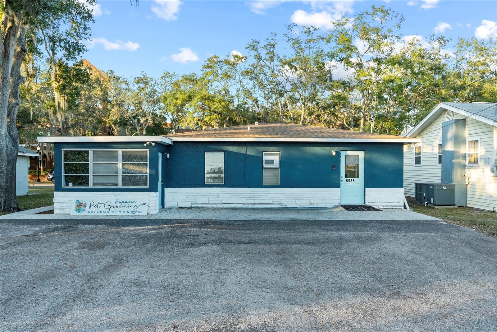 NEW PORT RICHEY CITY - Commercial Sale