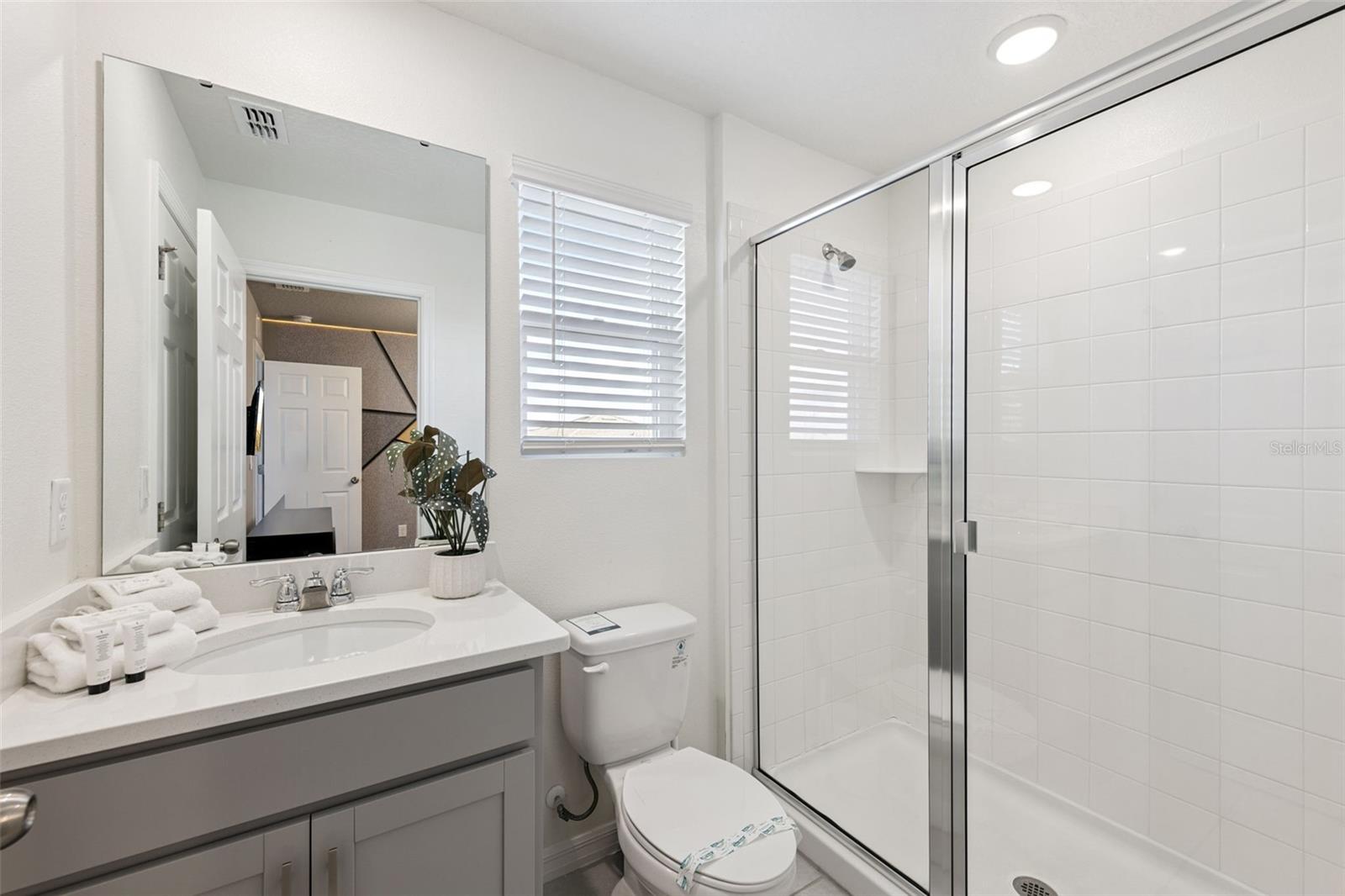 SOLARA RESORT VACATION VILLAS REP - Residential