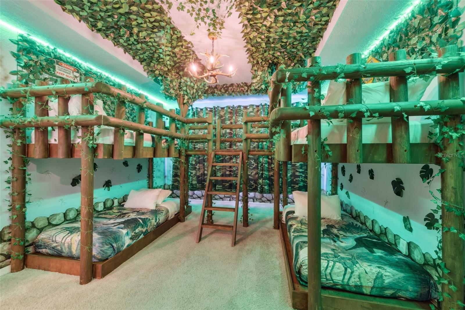 SOLARA RESORT VACATION VILLAS REP - Residential