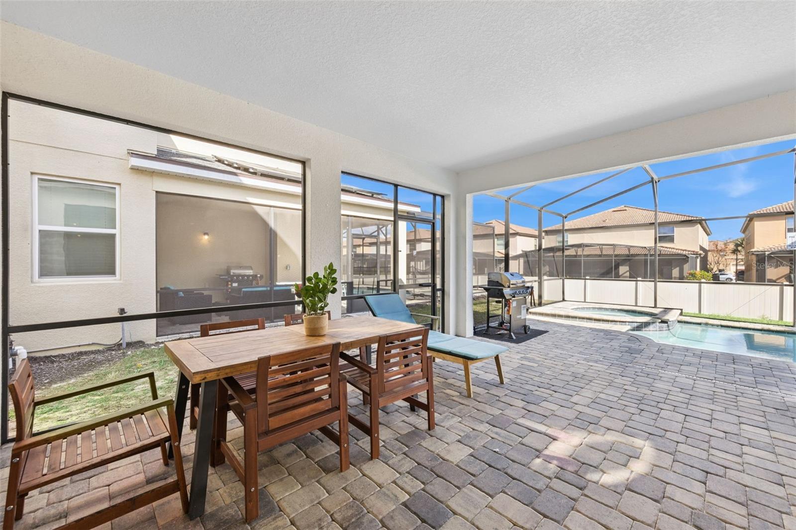 SOLARA RESORT VACATION VILLAS REP - Residential