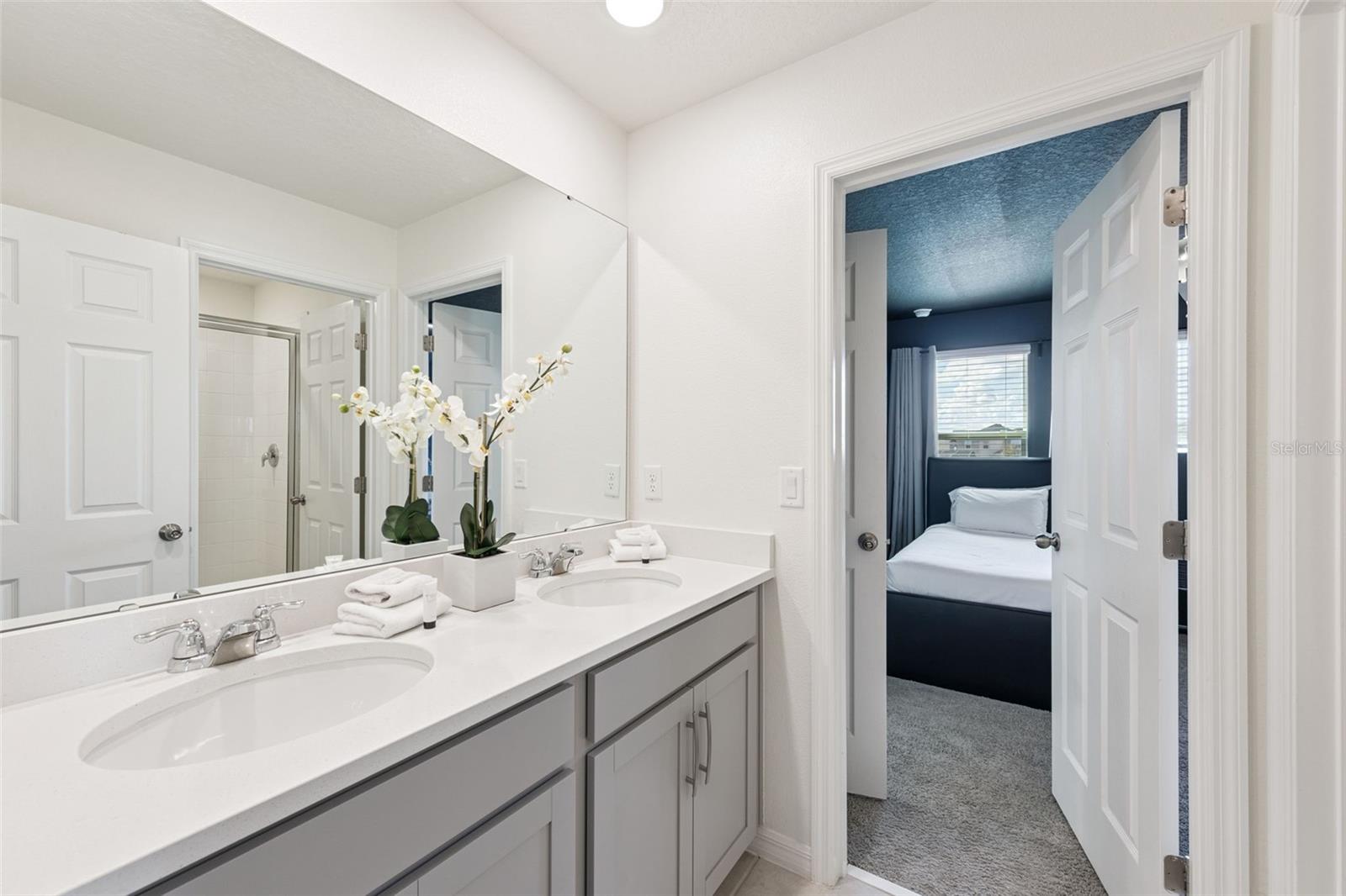 SOLARA RESORT VACATION VILLAS REP - Residential