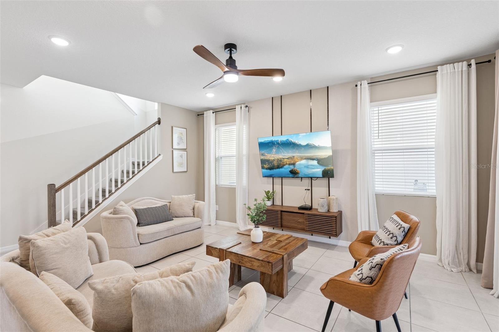 SOLARA RESORT VACATION VILLAS REP - Residential