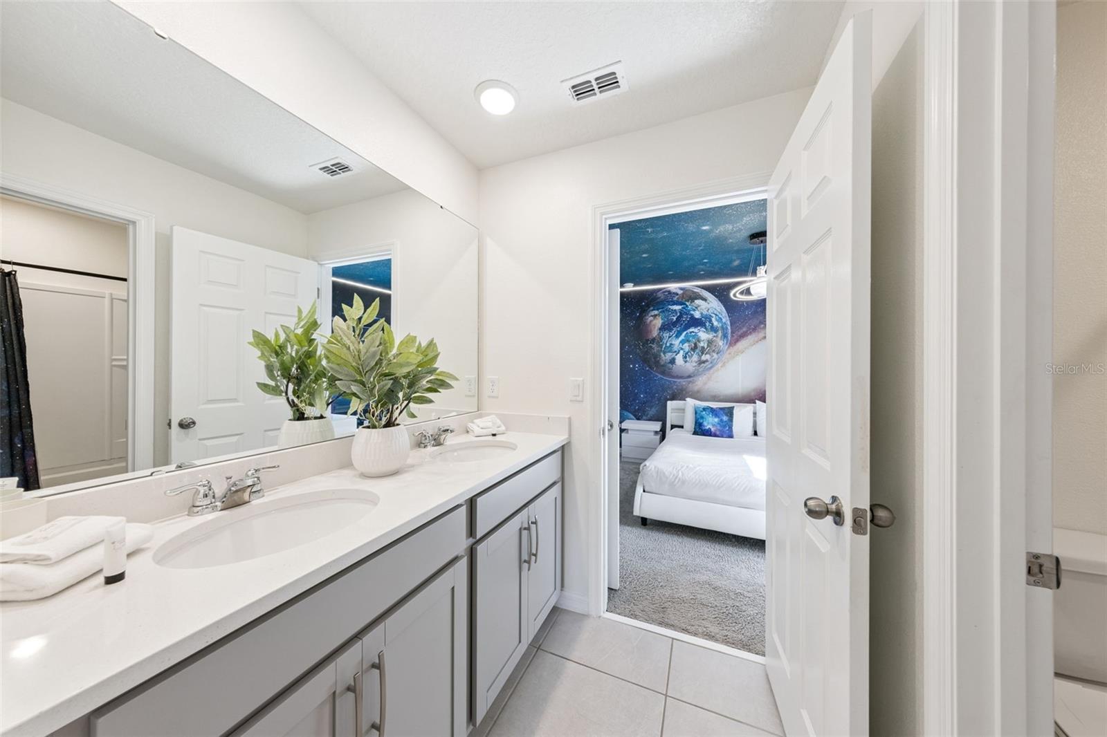 SOLARA RESORT VACATION VILLAS REP - Residential