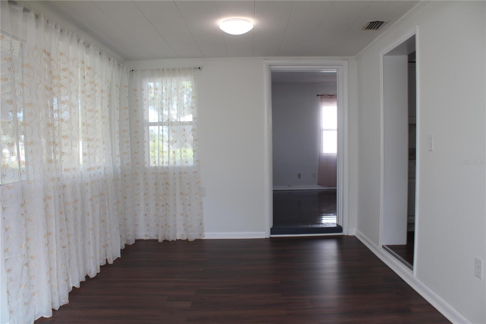 LAKE PARKER HEIGHTS SUB - Residential Lease