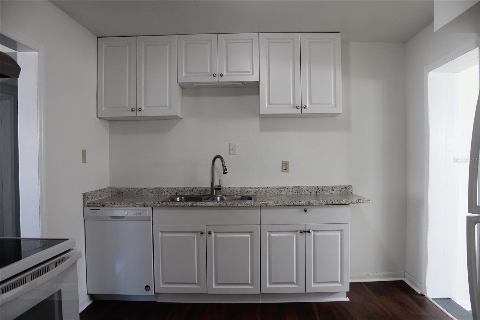 LAKE PARKER HEIGHTS SUB - Residential Lease