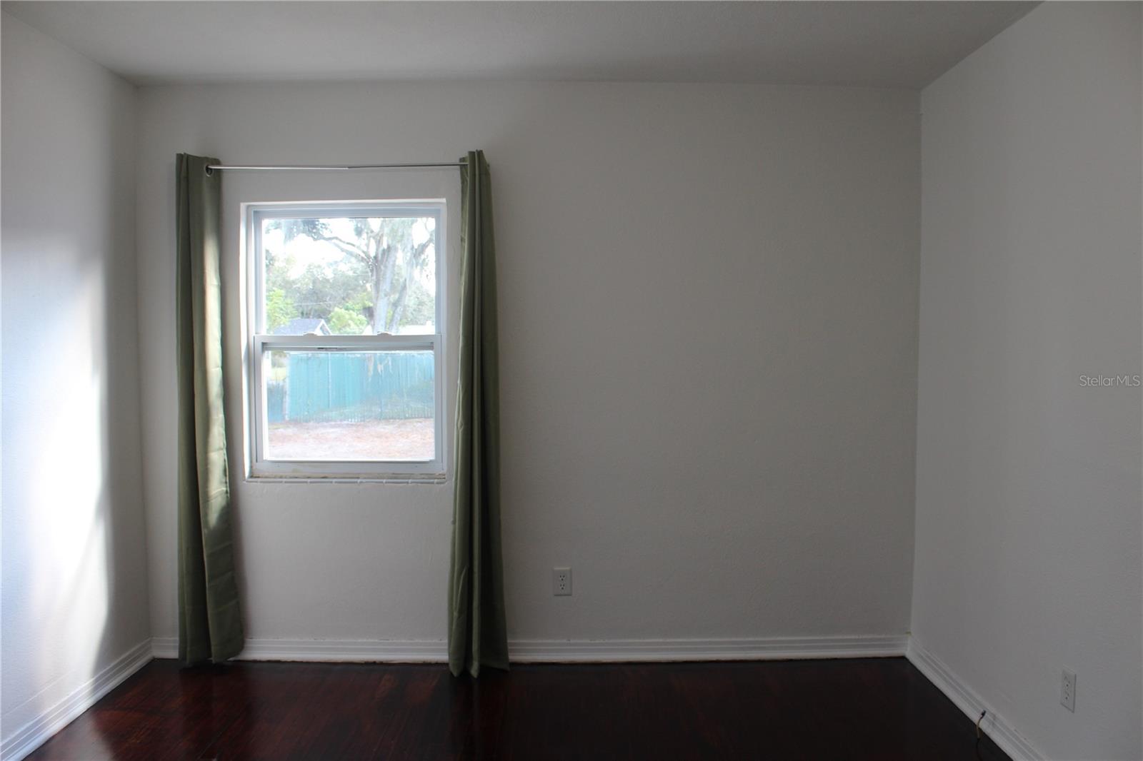 LAKE PARKER HEIGHTS SUB - Residential Lease