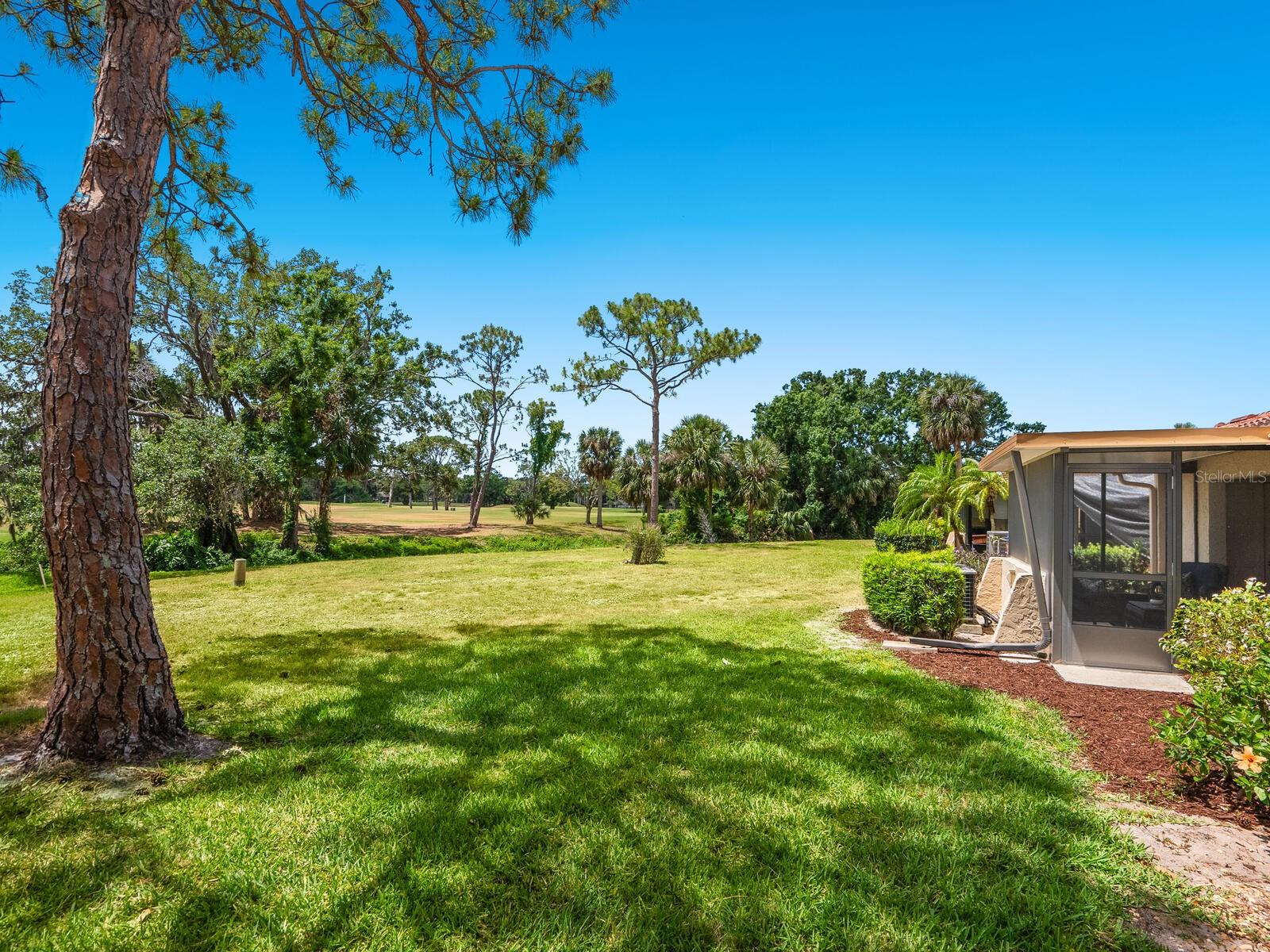 BRIARFIELD - Residential