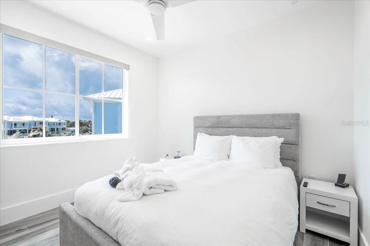 EMERALD FLATS UN 10 - Residential