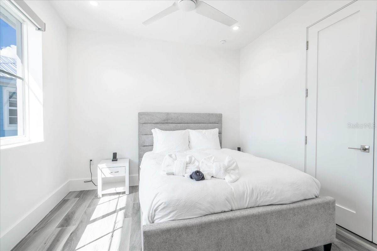 EMERALD FLATS UN 10 - Residential