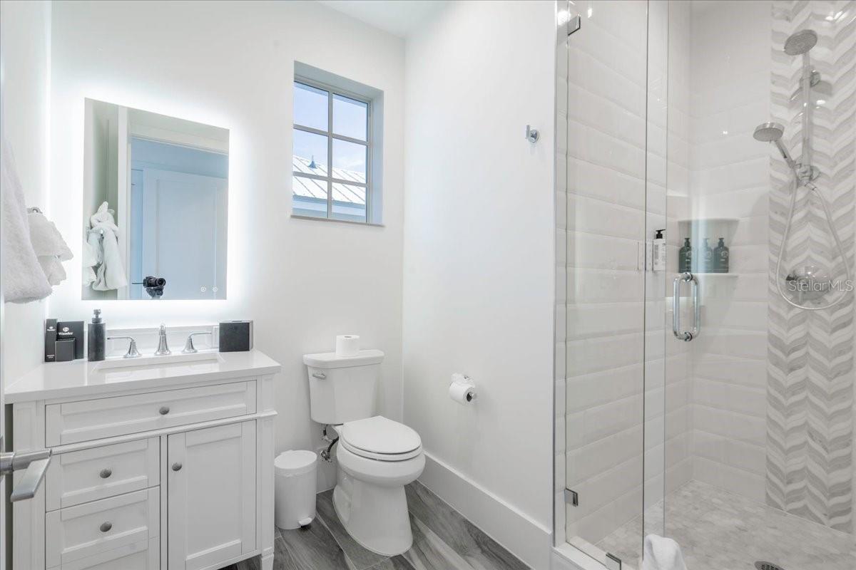 EMERALD FLATS UN 10 - Residential