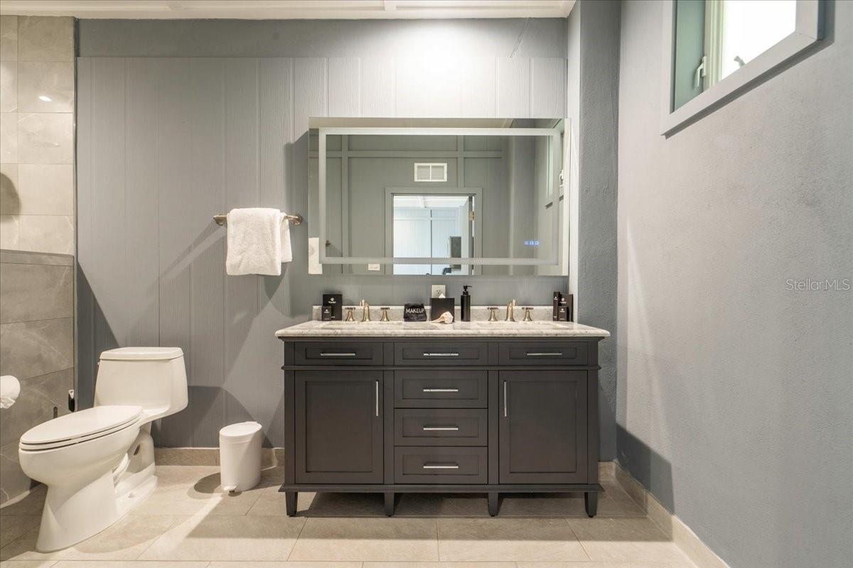 EMERALD FLATS UN 10 - Residential