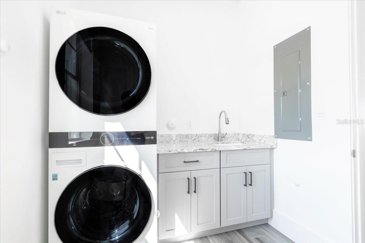 EMERALD FLATS UN 10 - Residential